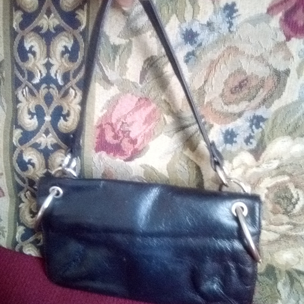 Wilson's black leather shoulder bag flip over front purse Y2K